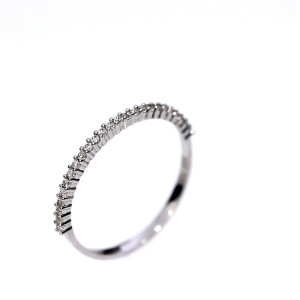 Золотое кольцо с цирконом