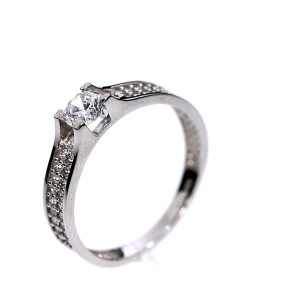 Auksinis žiedas su cirkoniu