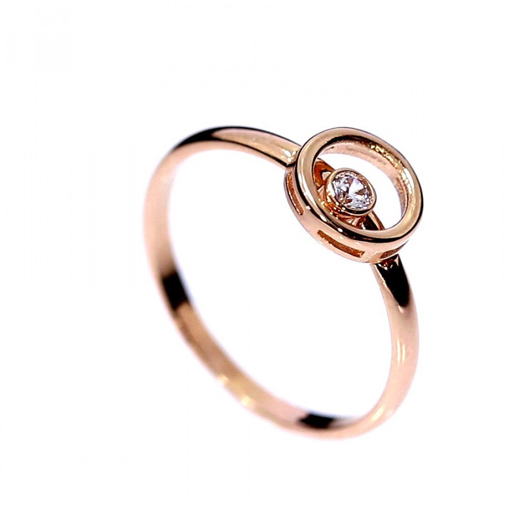 Golden ring with zircon