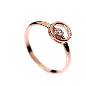 Golden ring with zircon