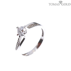 Золотое кольцо с цирконом