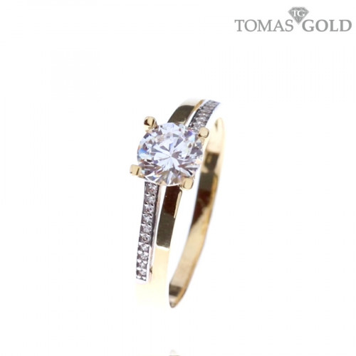 Gold ring with zircon