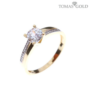 Gold ring with zircon