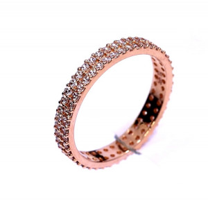 Golden ring with zircon