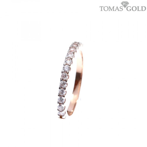 Golden ring with zircon