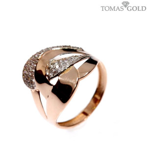 Golden ring with zircon