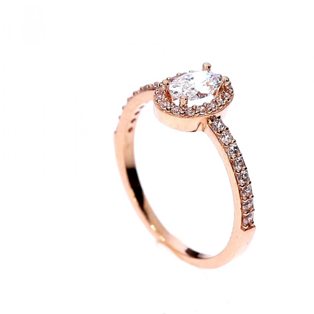 Gold ring with zircon