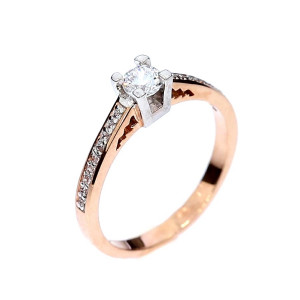 Золотое кольцо с цирконом