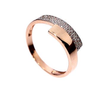 Kuldnesõrmus tsirkoonidega