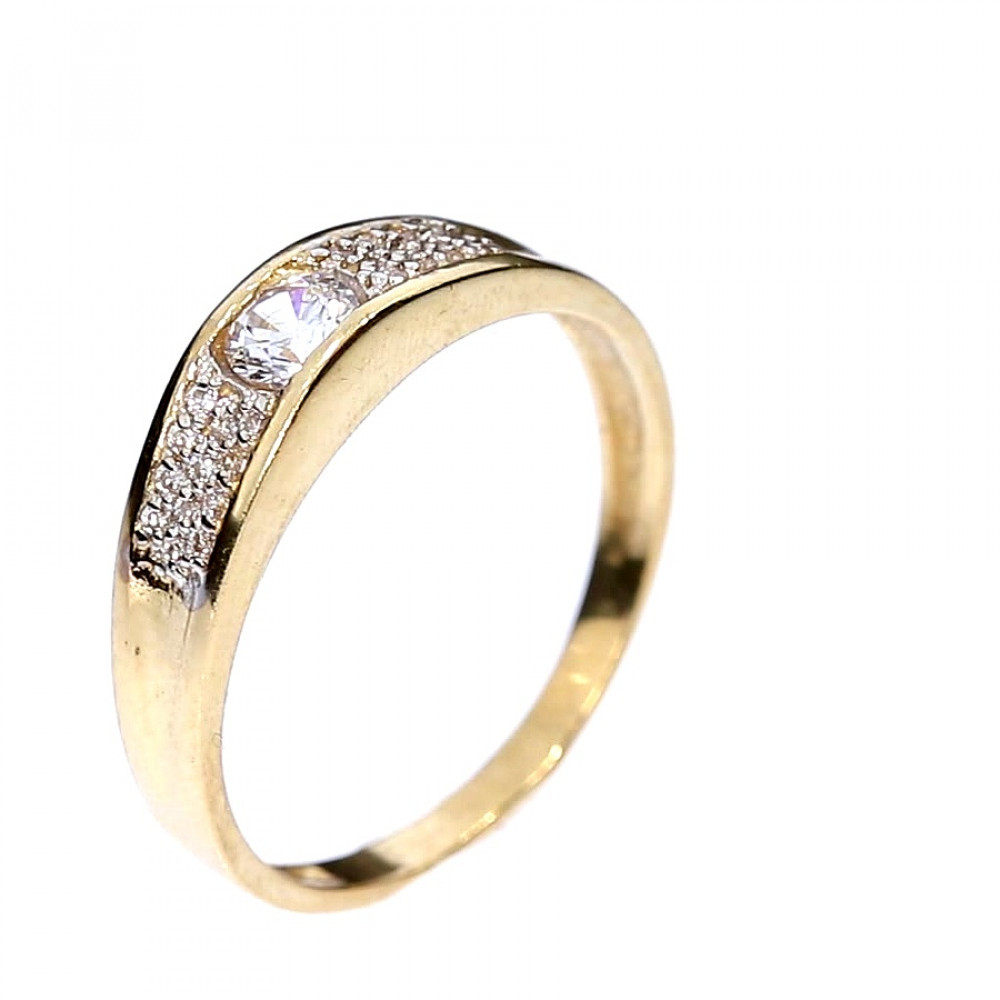 Golden ring with zircon