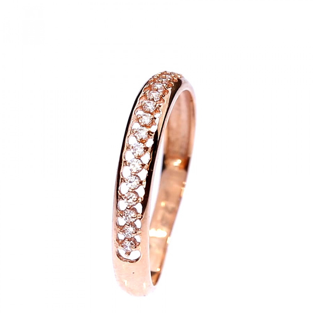 Golden ring with zircon