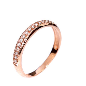 Golden ring with zircon