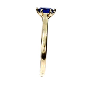 Золотое кольцо с цирконом