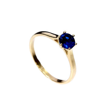 Золотое кольцо с цирконом