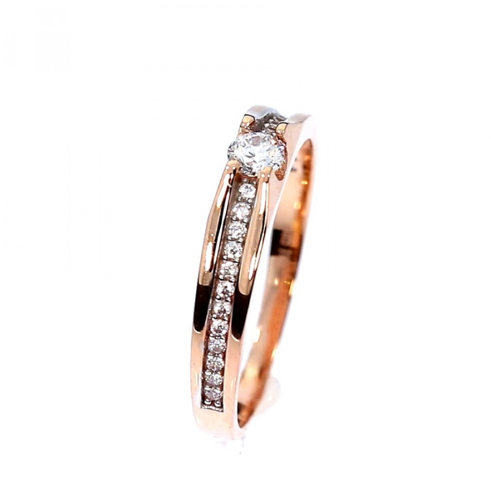 Golden ring with zircon