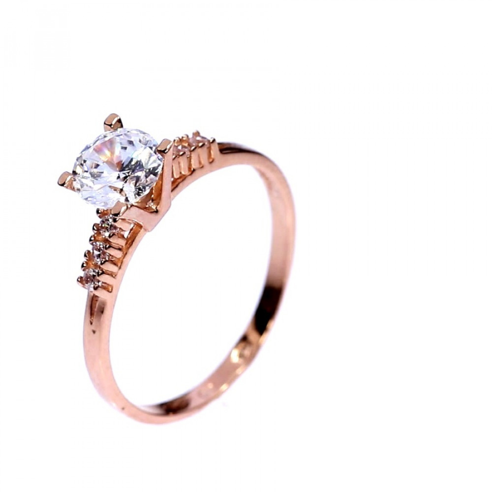 Gold ring with zircon