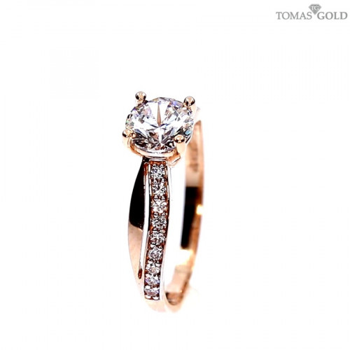 Golden ring with zircon