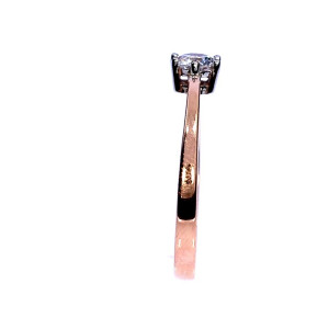 Kuldnesõrmus tsirkoonidega