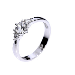 Auksinis žiedas su cirkoniu