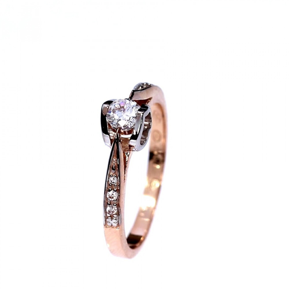 Золотое кольцо с цирконом