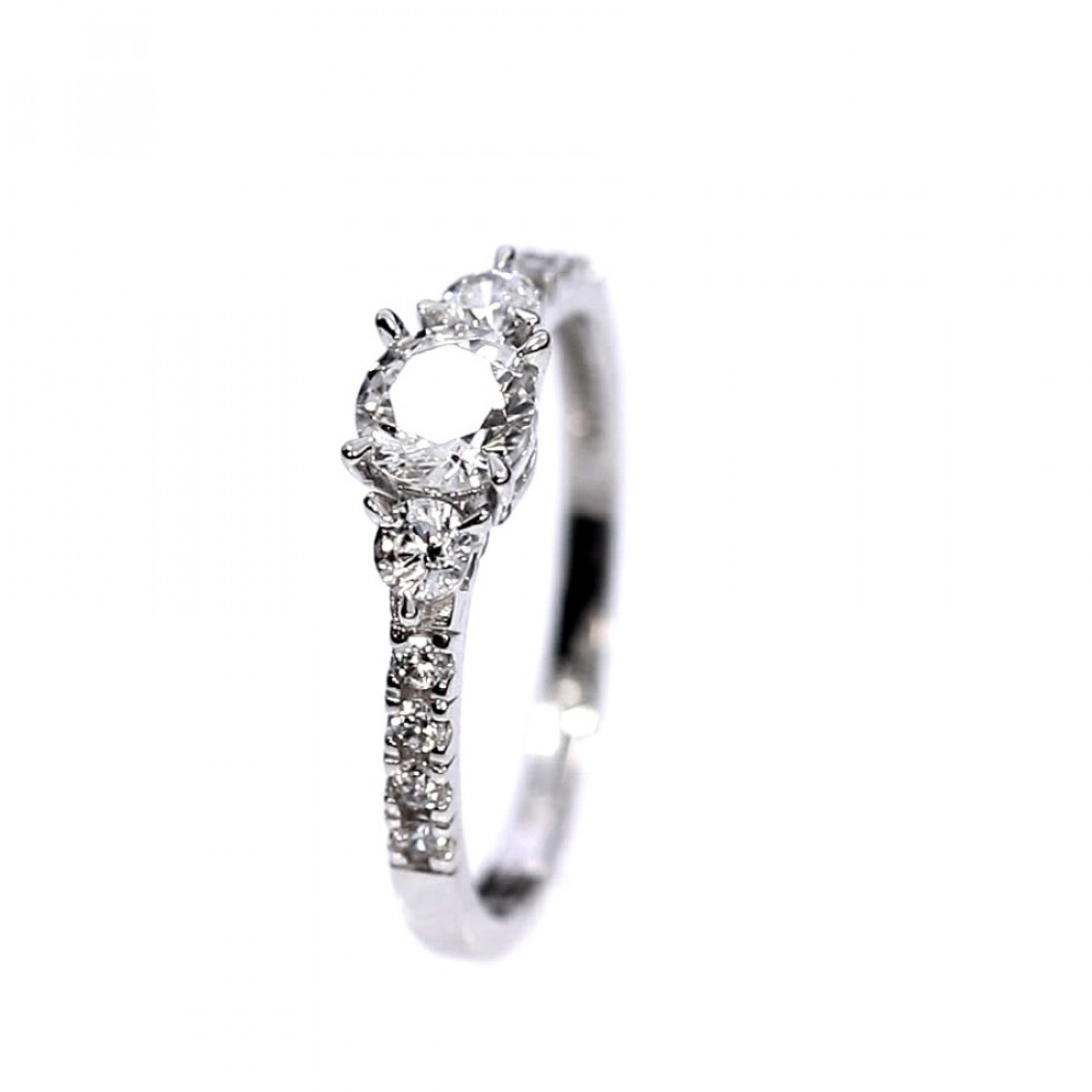 Золотое кольцо с цирконом