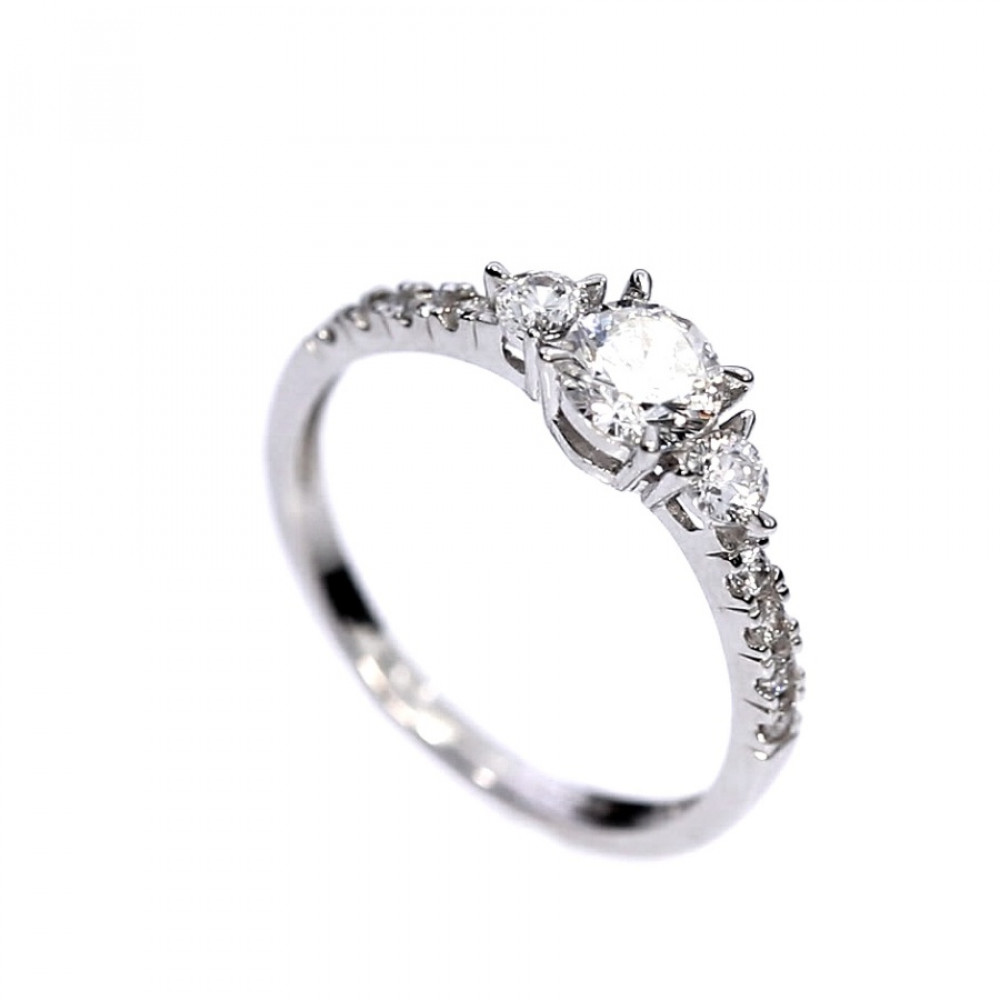 Золотое кольцо с цирконом