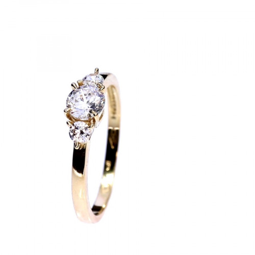 Kuldsõrmus tsirkoonidega