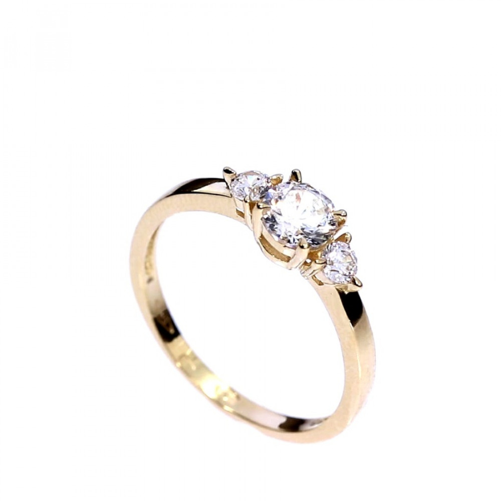 Gold ring with zircon
