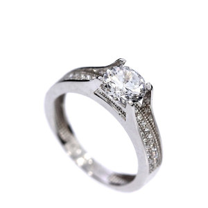 Auksinis žiedas su cirkoniu