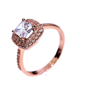 Auksinis žiedas su cirkoniu