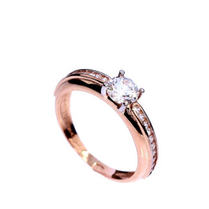 Kuldnesõrmus tsirkoonidega