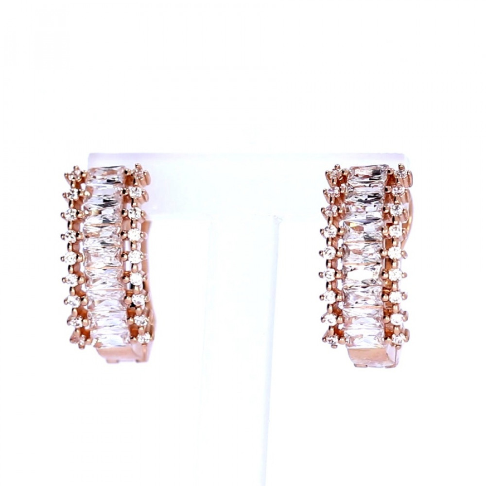 Gold earrings with zircon
