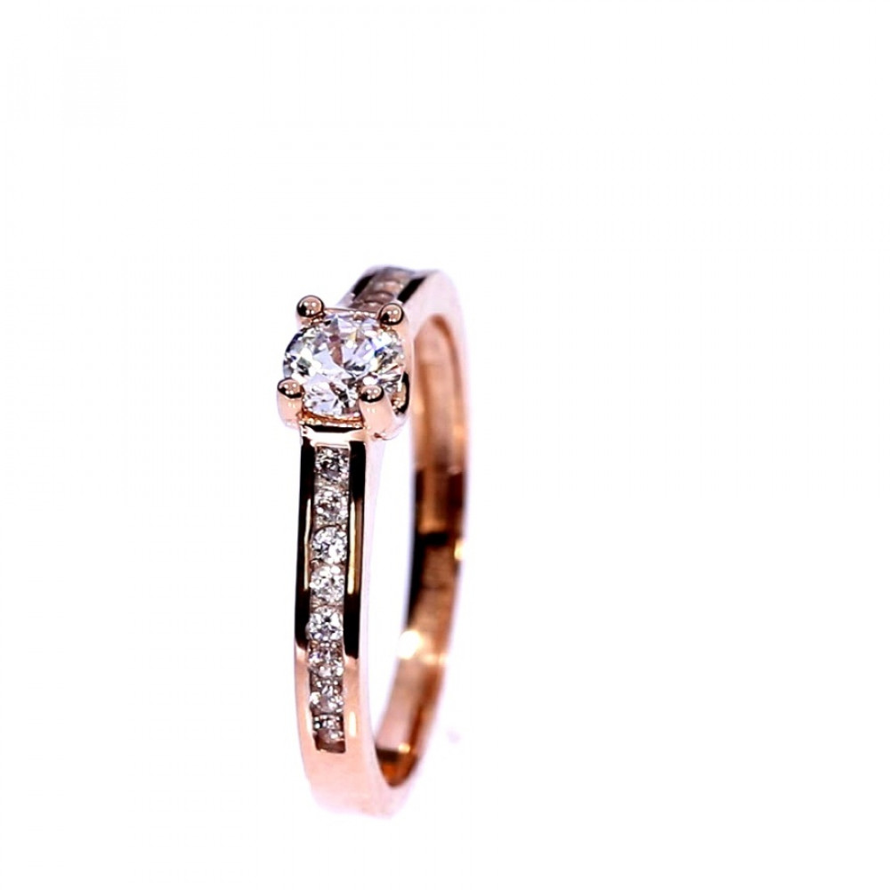 Золотое кольцо с цирконом