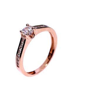 Золотое кольцо с цирконом