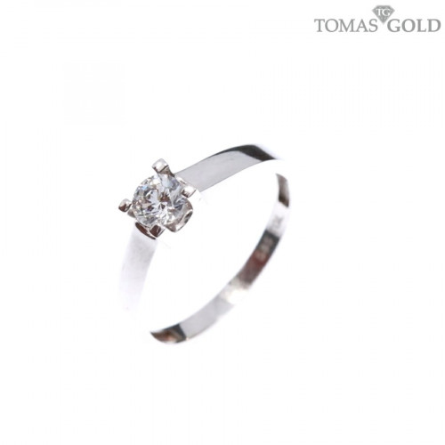 Gold ring with zircon