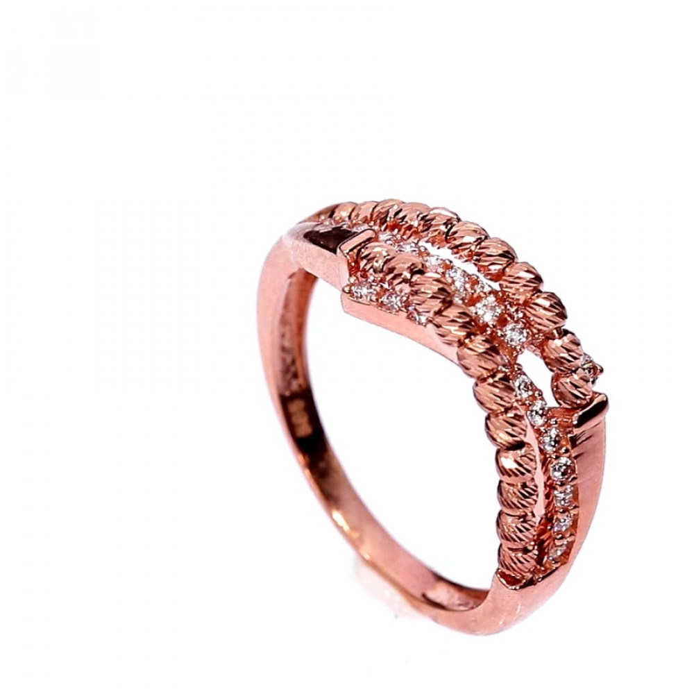 Golden ring with zircon