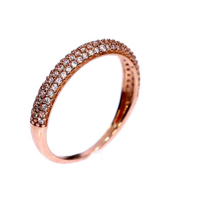 Kuldnesõrmus tsirkoonidega