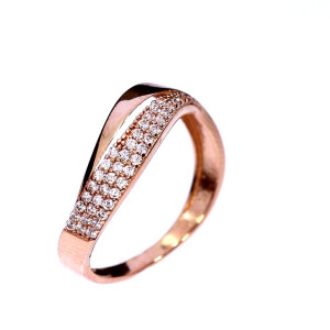 Золотое кольцо с цирконом