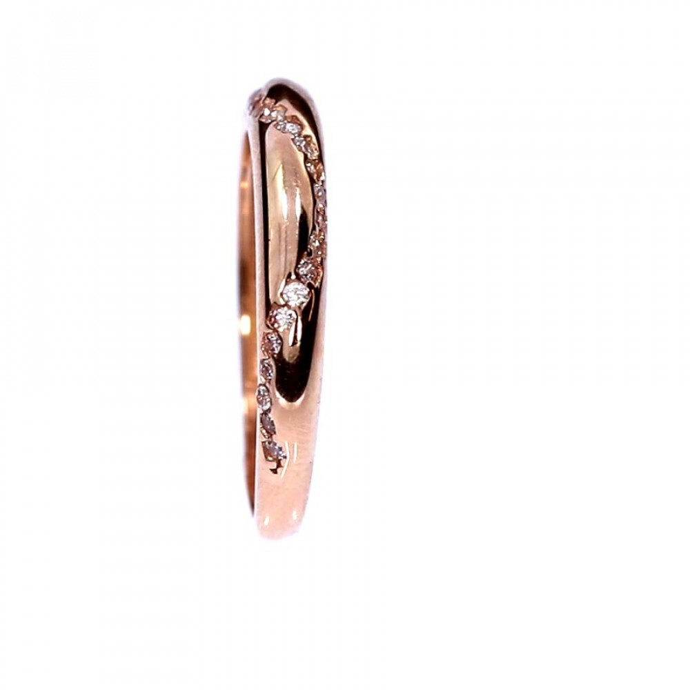 Kuldnesõrmus tsirkoonidega