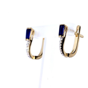 Gold earrings with sapphire