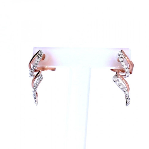 Gold earrings with diamonds