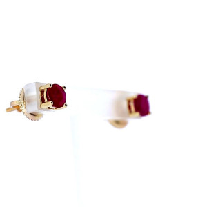 Gold ring with diamonds