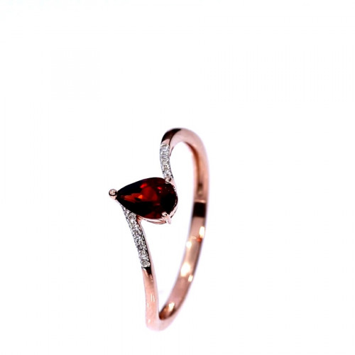 Gold ring with garnet