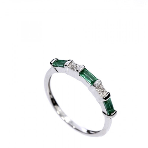 Kuldsõrmus smaragdiga