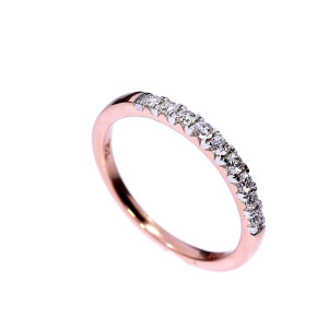 Золотое кольцо с бриллиантами