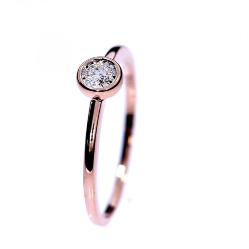 Golden ring with precious stones