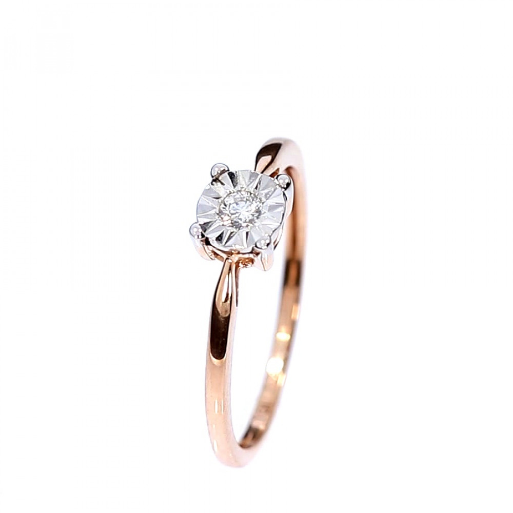 Золотое кольцо с  бриллиантом