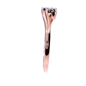 Kuldsõrmus briljandiga