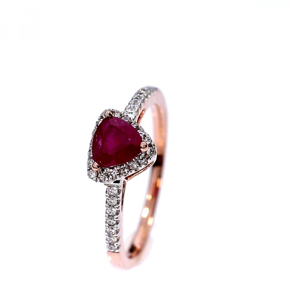 Gold ring with ruby