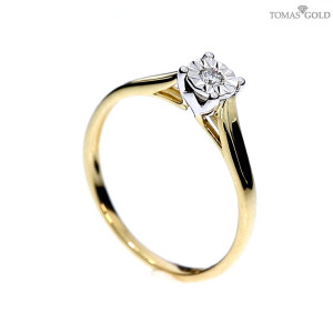Gold ring with diamond